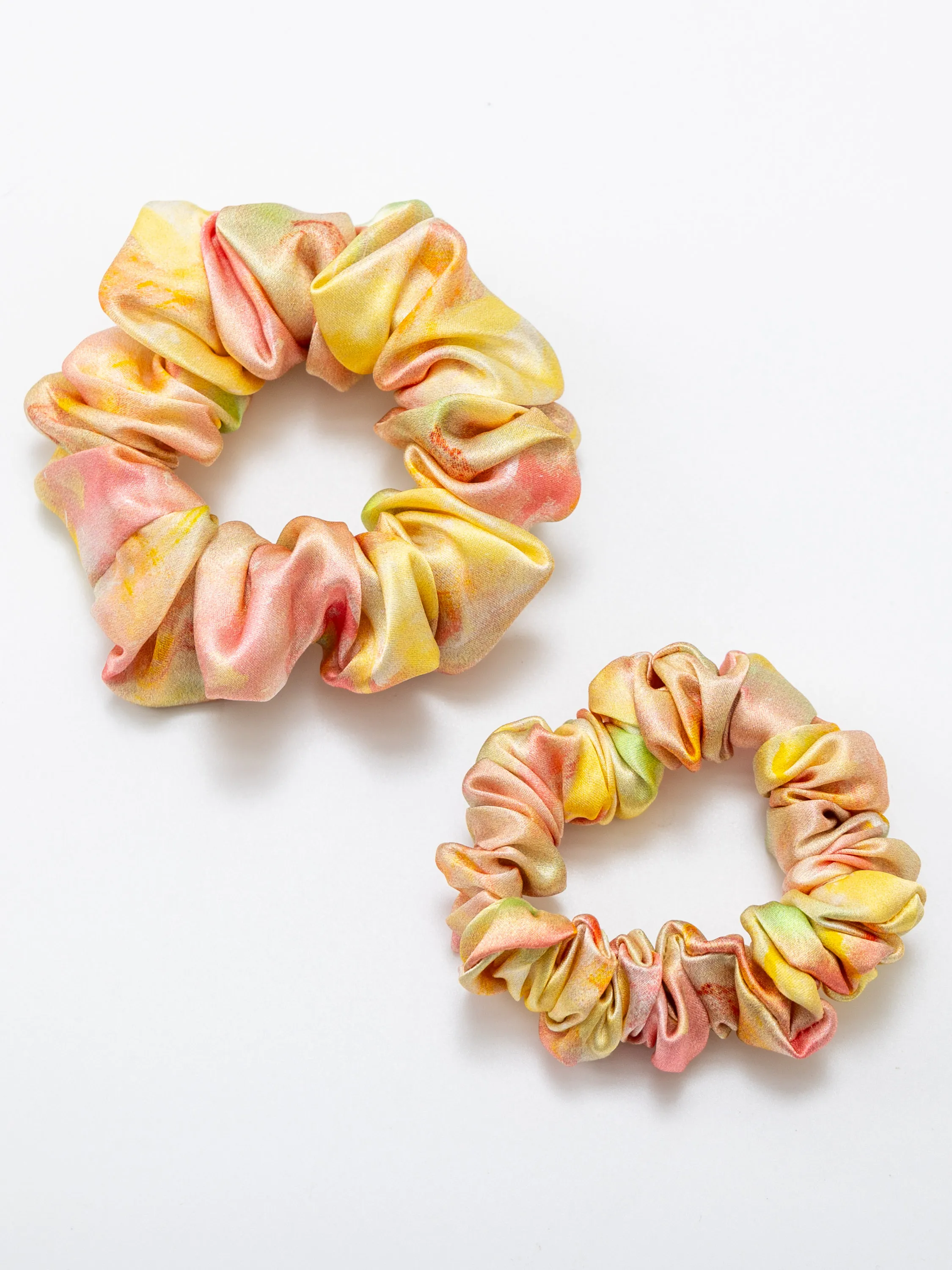 "Morning Mist" Silk Eye Mask & Scrunchie Set - Peach/Pastel