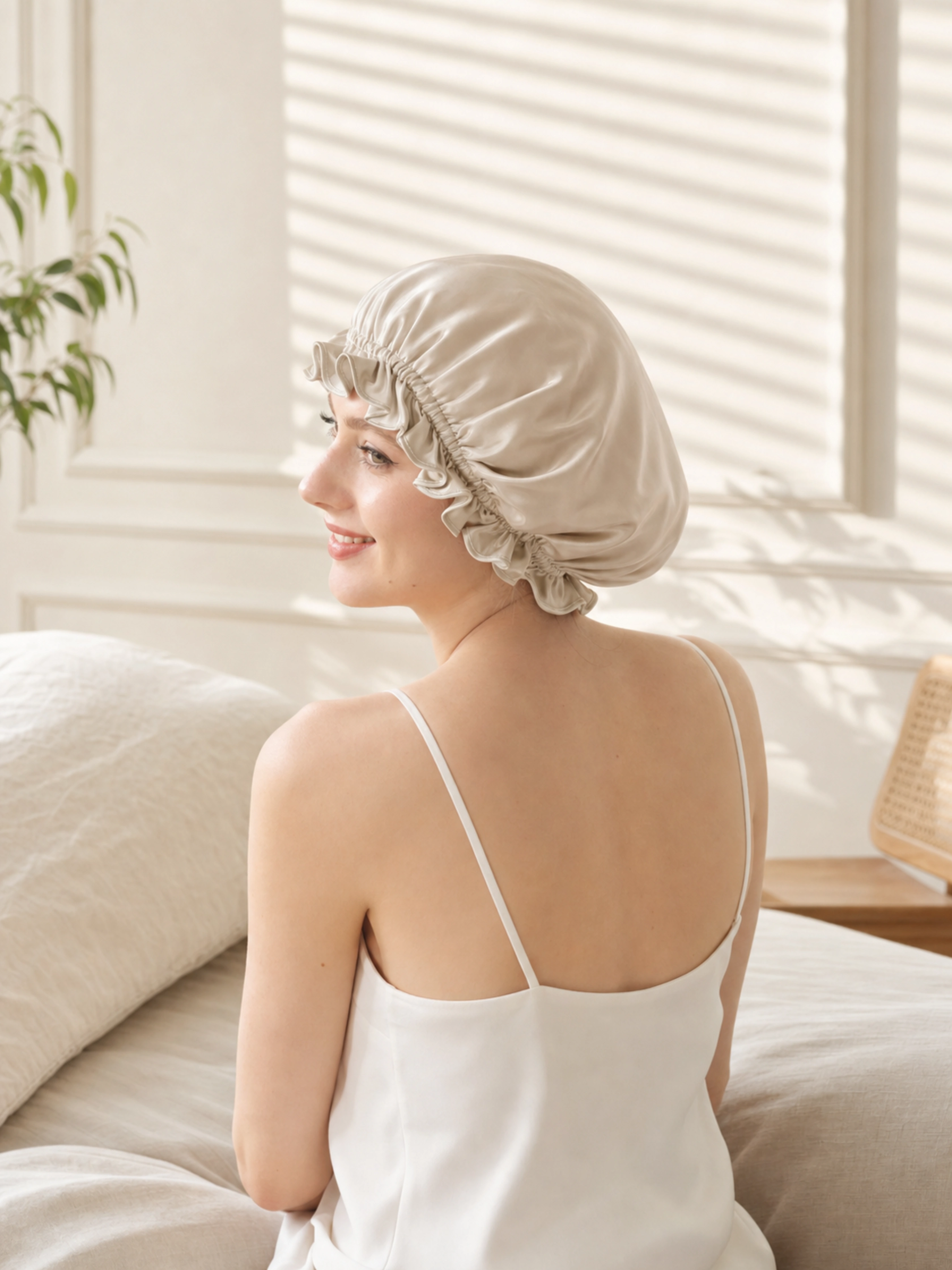Muriersilk Ruffled Reversible Silk Bonnet - SilkRuffle — color swatch view — premium mulberry silk